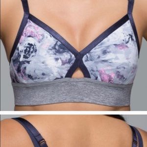 Lululemon If You’re Lucky Sports Bra size 8